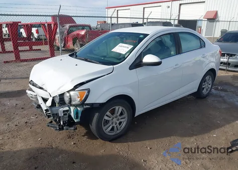 2015 Chevrolet Sonic Lt Auto z USA, uszkodzony, nr VIN 1G1JC5SG1F4191747